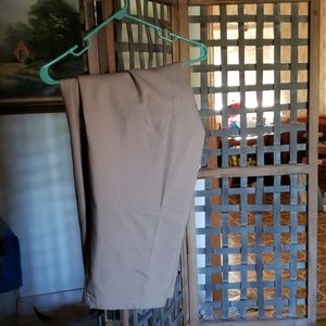 Nwt capris